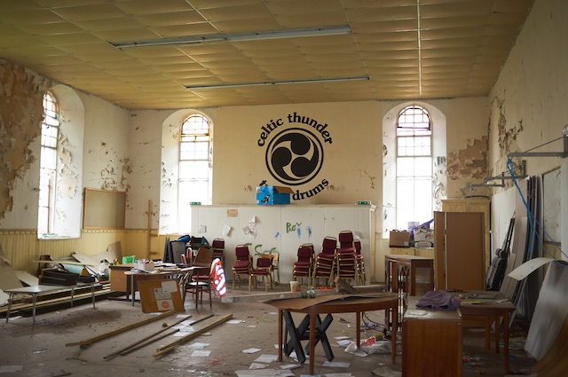 Main volume - west end